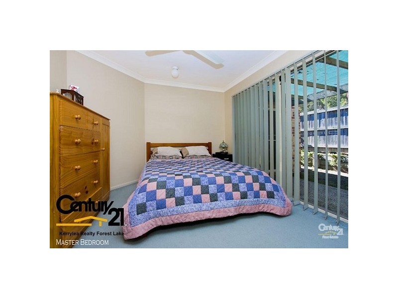 17 MUSCOVY PLACE, Forest Lake QLD 4078