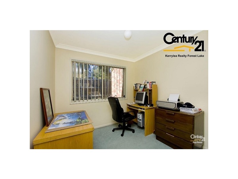 17 MUSCOVY PLACE, Forest Lake QLD 4078