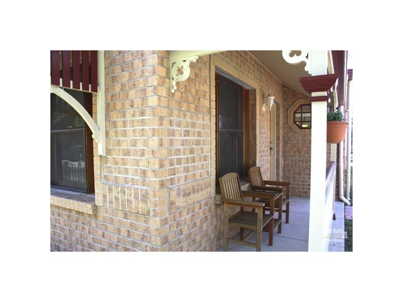 1 GOOMBURRA COURT, Forest Lake QLD 4078