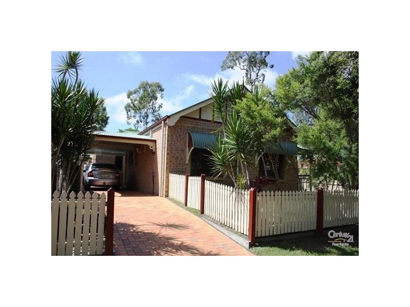 1 GOOMBURRA COURT, Forest Lake QLD 4078