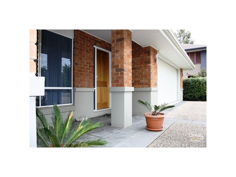 15 CYPRESS STREET, Heathwood QLD 4110