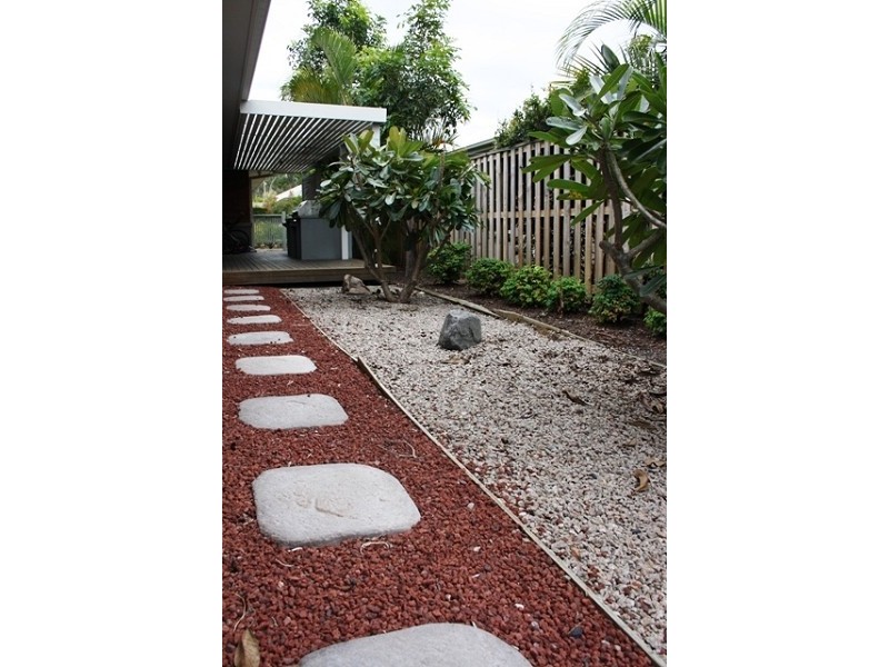 15 CYPRESS STREET, Heathwood QLD 4110