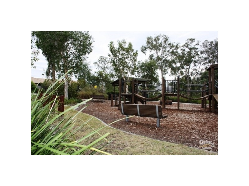 15 CYPRESS STREET, Heathwood QLD 4110