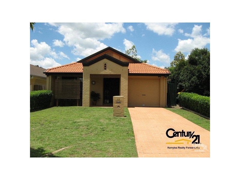 19 BANNISTER PLACE, Forest Lake QLD 4078