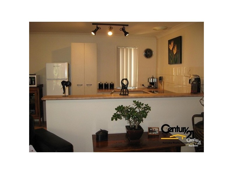 19 BANNISTER PLACE, Forest Lake QLD 4078