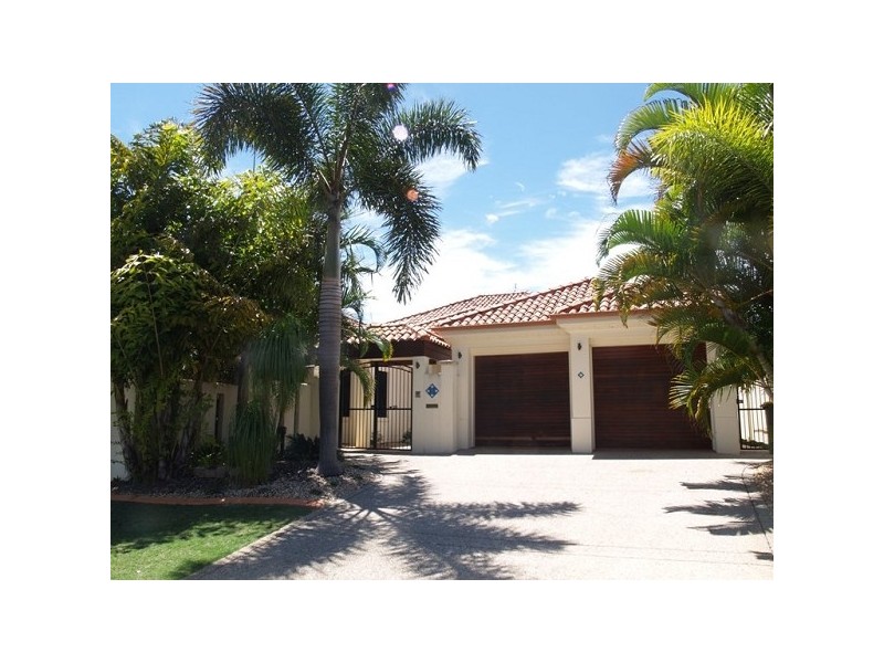 6 Mainsail Place, Twin Waters QLD 4564