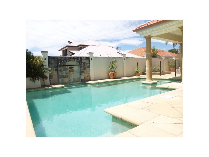 6 Mainsail Place, Twin Waters QLD 4564