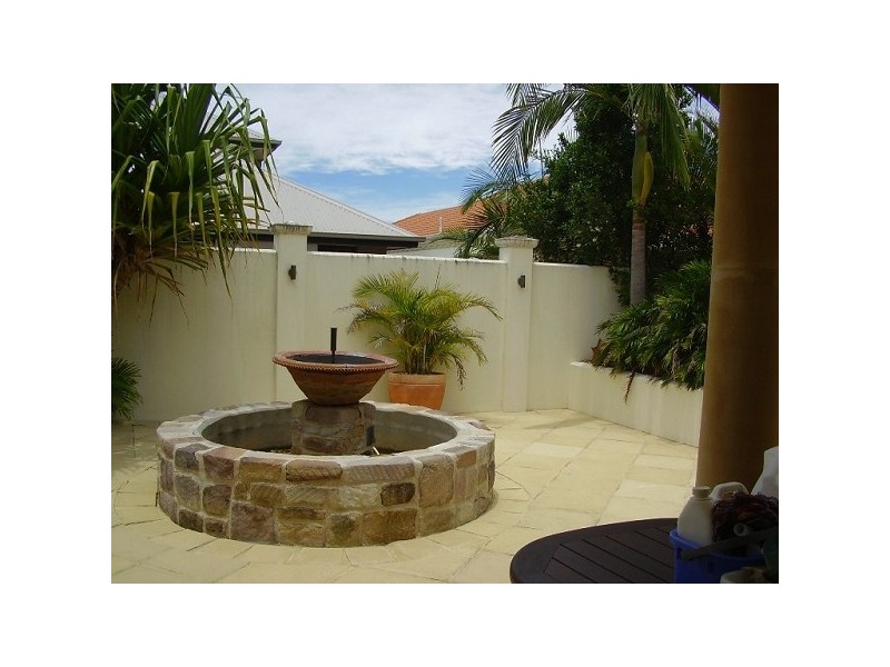 6 Mainsail Place, Twin Waters QLD 4564
