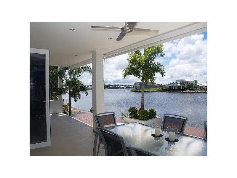 8 Oceanic Court, Twin Waters QLD 4564