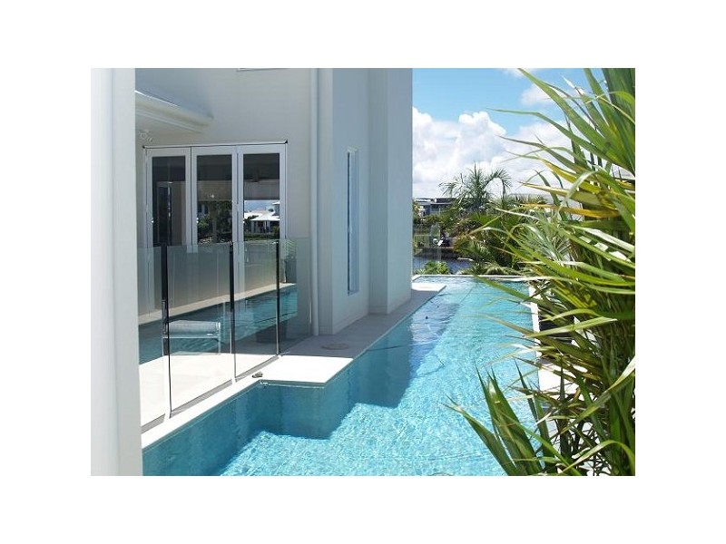 8 Oceanic Court, Twin Waters QLD 4564