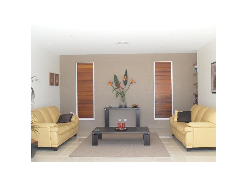 8 Oceanic Court, Twin Waters QLD 4564