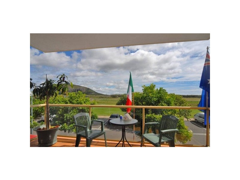 12 Merchants Parade, Marcoola QLD 4564