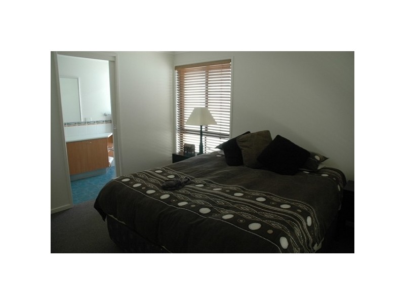 16 Barcoola Place,, Twin Waters QLD 4564