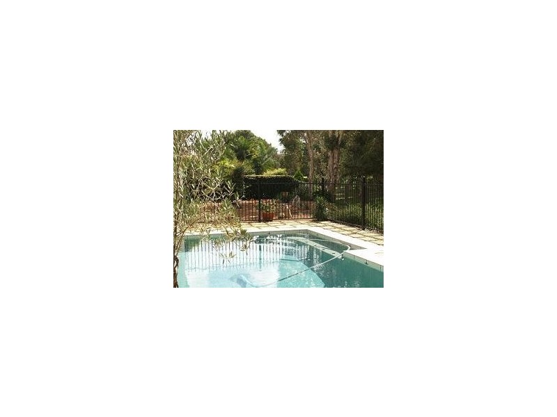 2 Pampling Place, Twin Waters QLD 4564