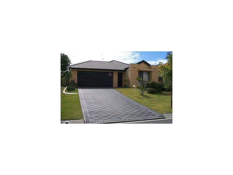 13 Watergum Place, Twin Waters QLD 4564