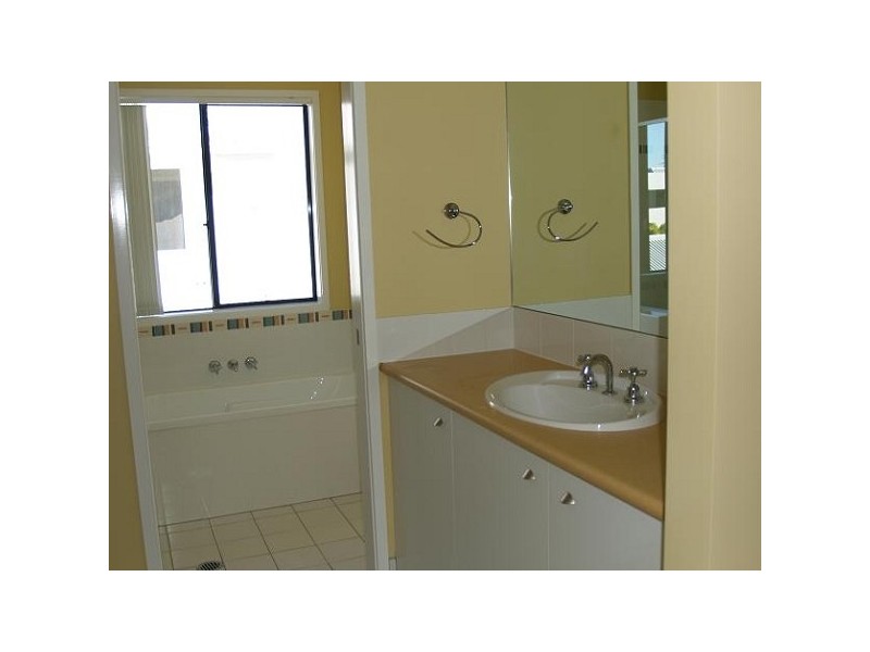 7 Sand Lane, Twin Waters QLD 4564