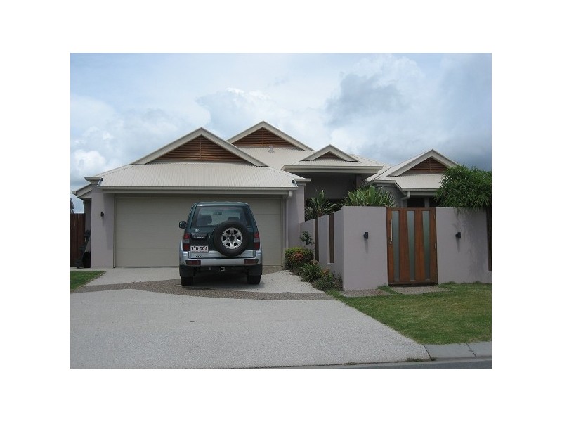 8 Moorings Circuit, Twin Waters QLD 4564