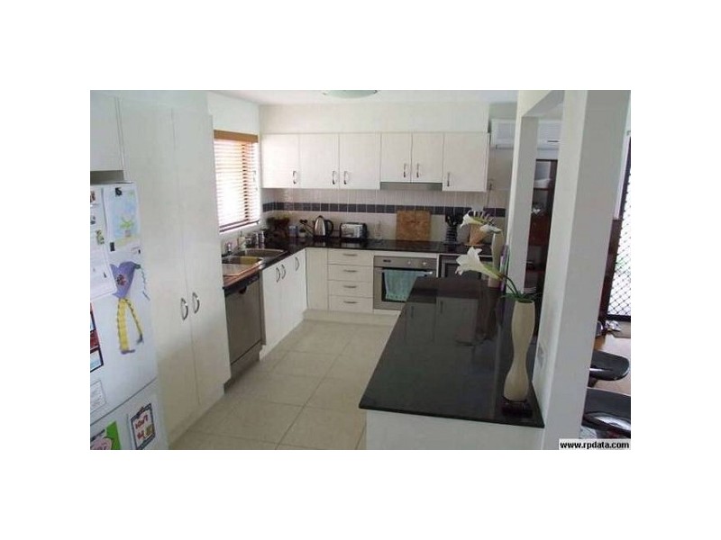 1/2 Suzanne Close Mudjimba, Mudjimba QLD 4564