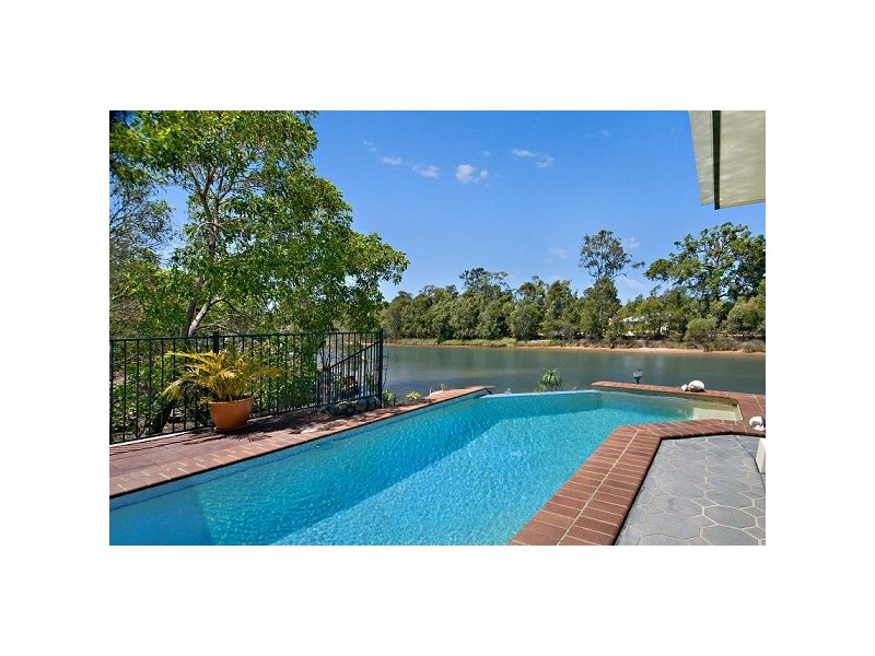 6 South Barcoola, Twin Waters QLD 4564