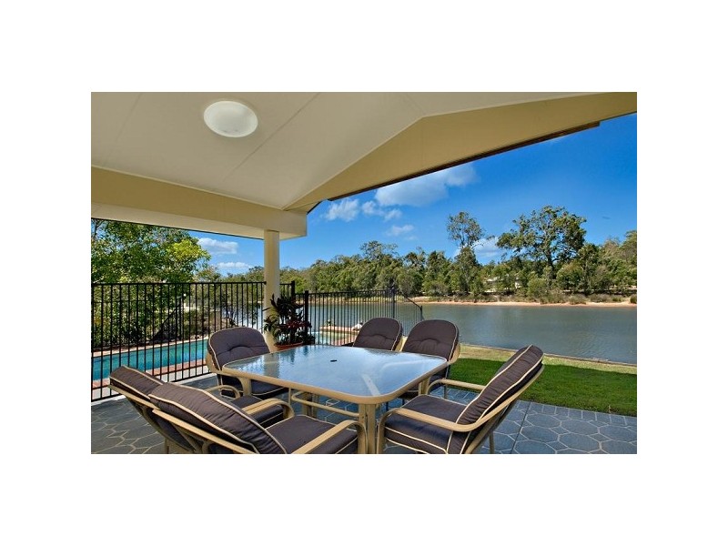 6 South Barcoola, Twin Waters QLD 4564