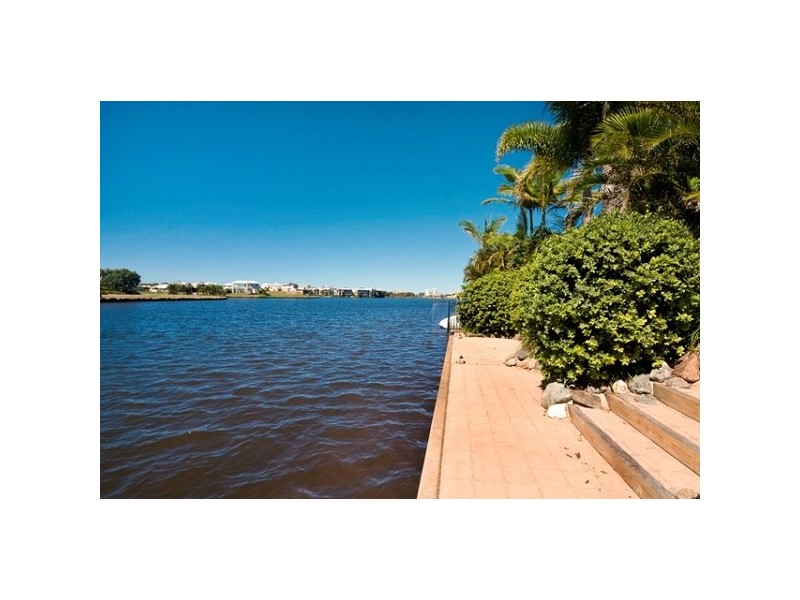 3 Blue Water Court, Twin Waters QLD 4564