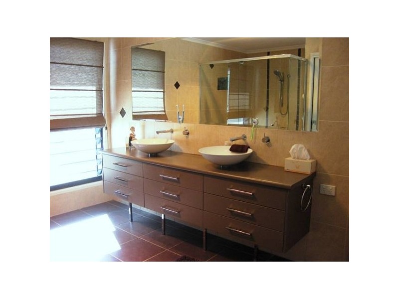 4 Spinifex Drive, Twin Waters QLD 4564