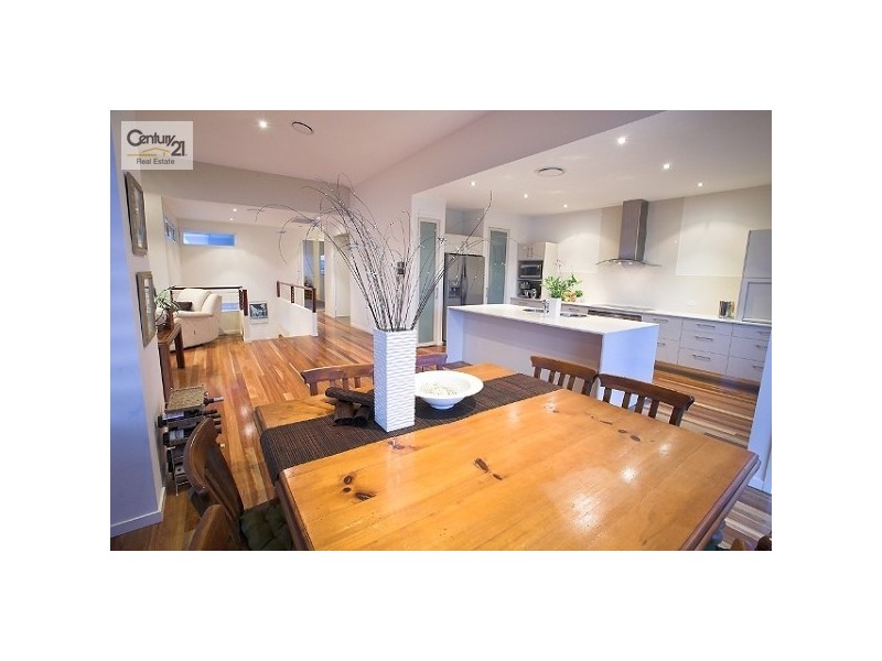 24 Anchorage Circuit, Twin Waters QLD 4564