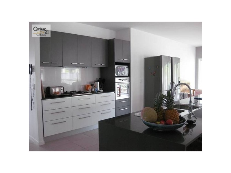 21 Hetherington Drive, Twin Waters QLD 4564