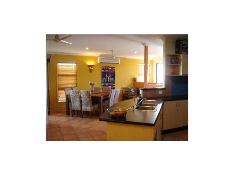 9 Cooloola Place, Twin Waters QLD 4564