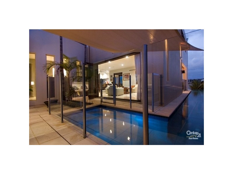 9 River Edge Court, Twin Waters QLD 4564