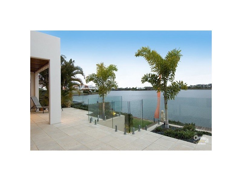 9 River Edge Court, Twin Waters QLD 4564