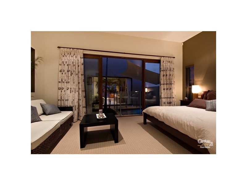 9 River Edge Court, Twin Waters QLD 4564