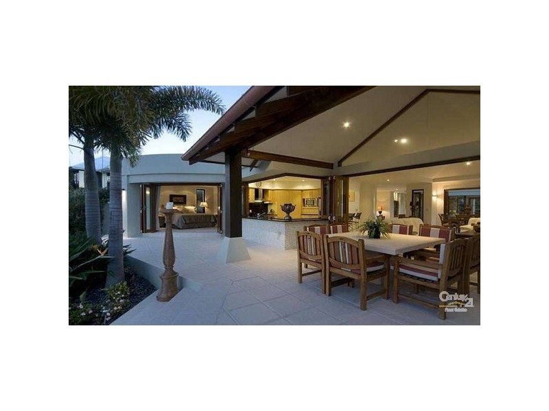 11 Karinya Place, Twin Waters QLD 4564