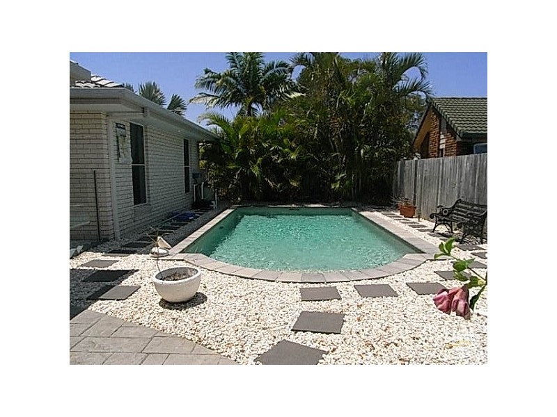 27 Stirling Castle Court, Pelican Waters QLD 4551