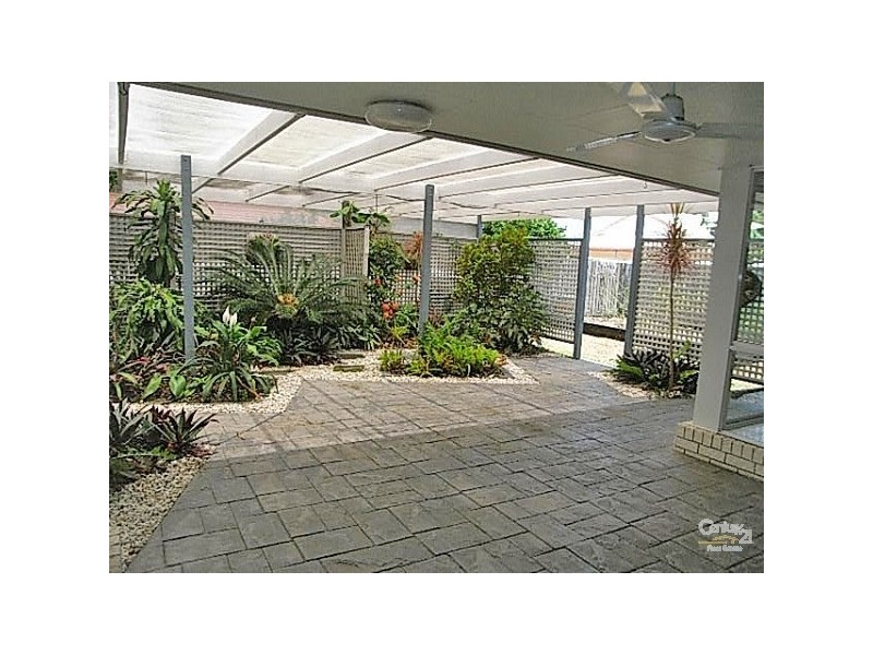 27 Stirling Castle Court, Pelican Waters QLD 4551