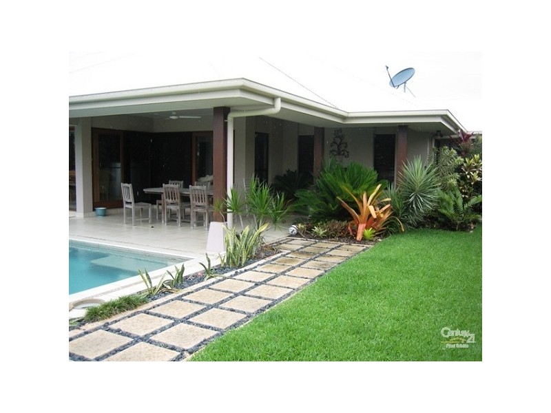 8 Moorings Circuit, Twin Waters QLD 4564