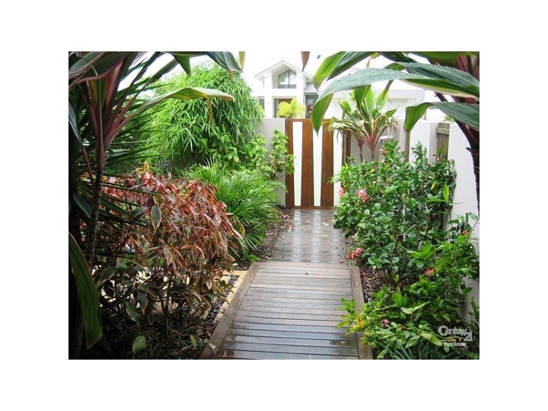 8 Moorings Circuit, Twin Waters QLD 4564