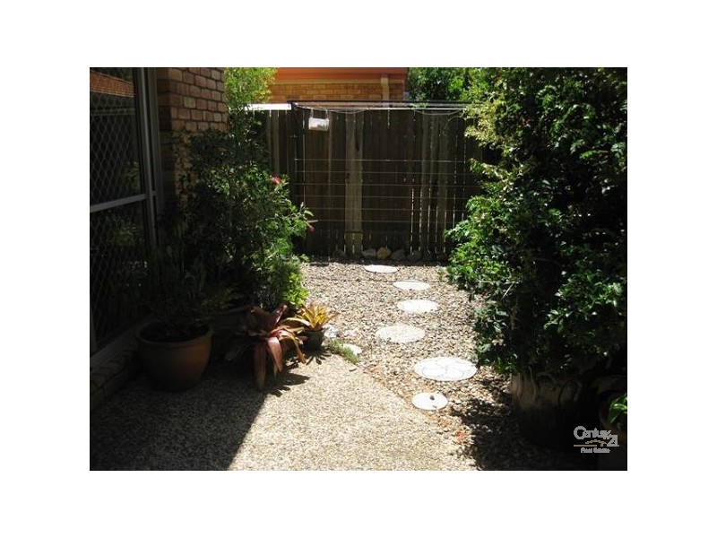 2/5 Ramilles Street, Mount Coolum QLD 4573