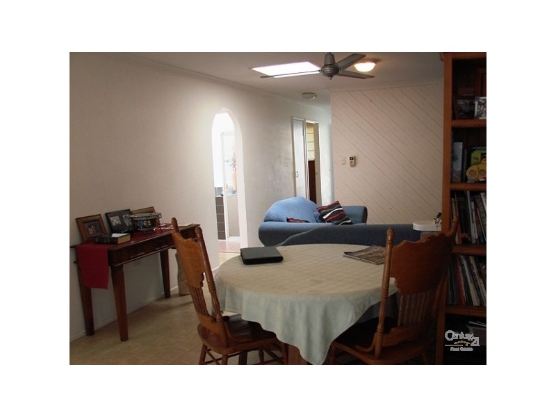 2/6 Moomba Street, Pacific Paradise QLD 4564