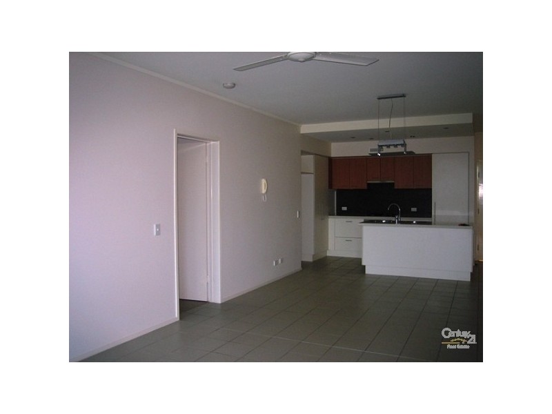 2/20 Baywater Drive, Twin Waters QLD 4564
