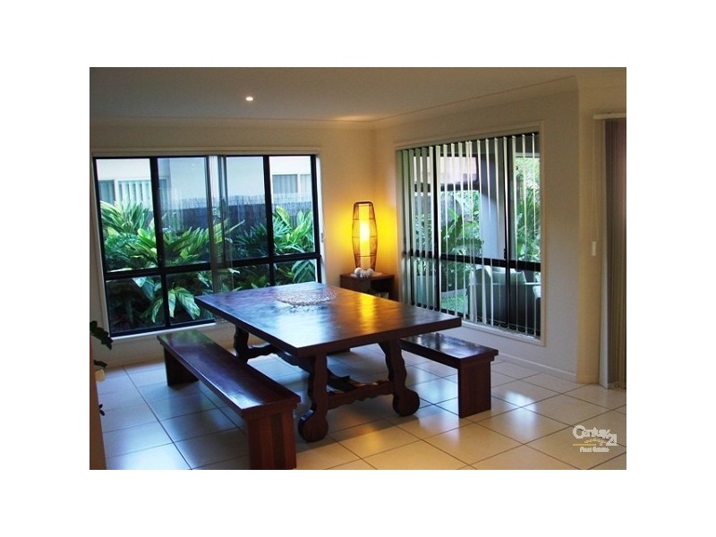 28 Veerings Ct, Twin Waters QLD 4564