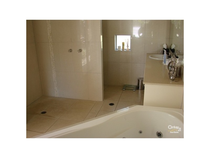 22 Moorings Cct, Twin Waters QLD 4564