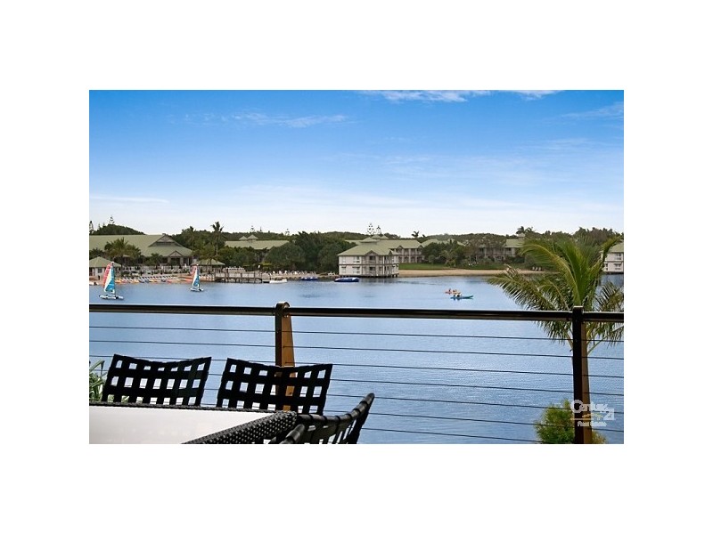 76/80 North Shore Road, Twin Waters QLD 4564