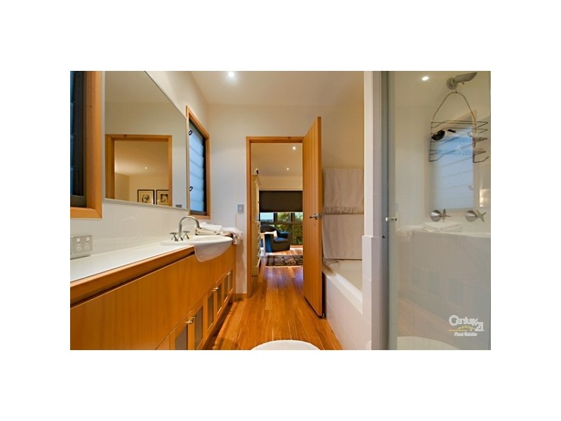 4 Pavilion Court, Mudjimba QLD 4564