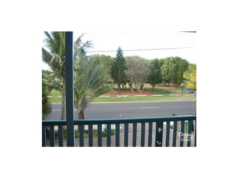1 / 9 Mudjimba Esplanade, Mudjimba QLD 4564