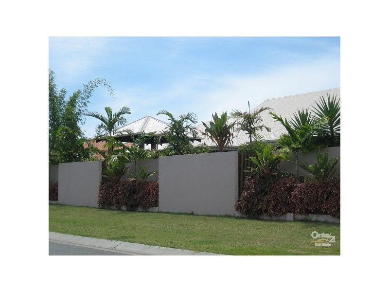 8 Moorings Cct, Twin Waters QLD 4564