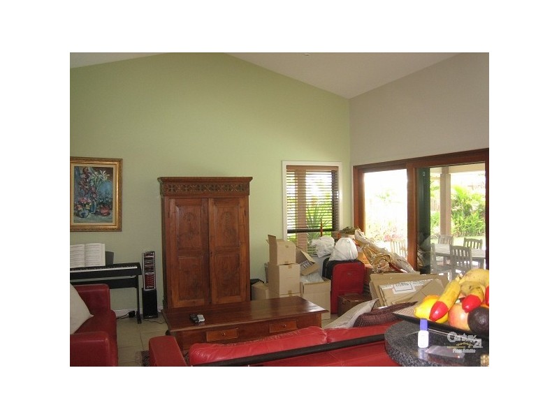 8 Moorings Cct, Twin Waters QLD 4564