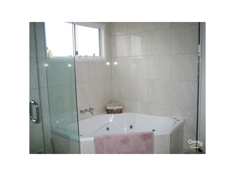 39 Baywater Dr, Twin Waters QLD 4564