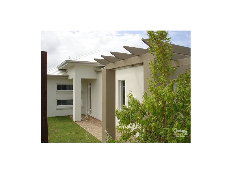 30 Tuckeroo Dr, Currimundi QLD 4551