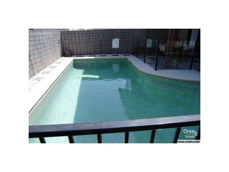 U1 2 Suzanne Close, Mudjimba QLD 4564